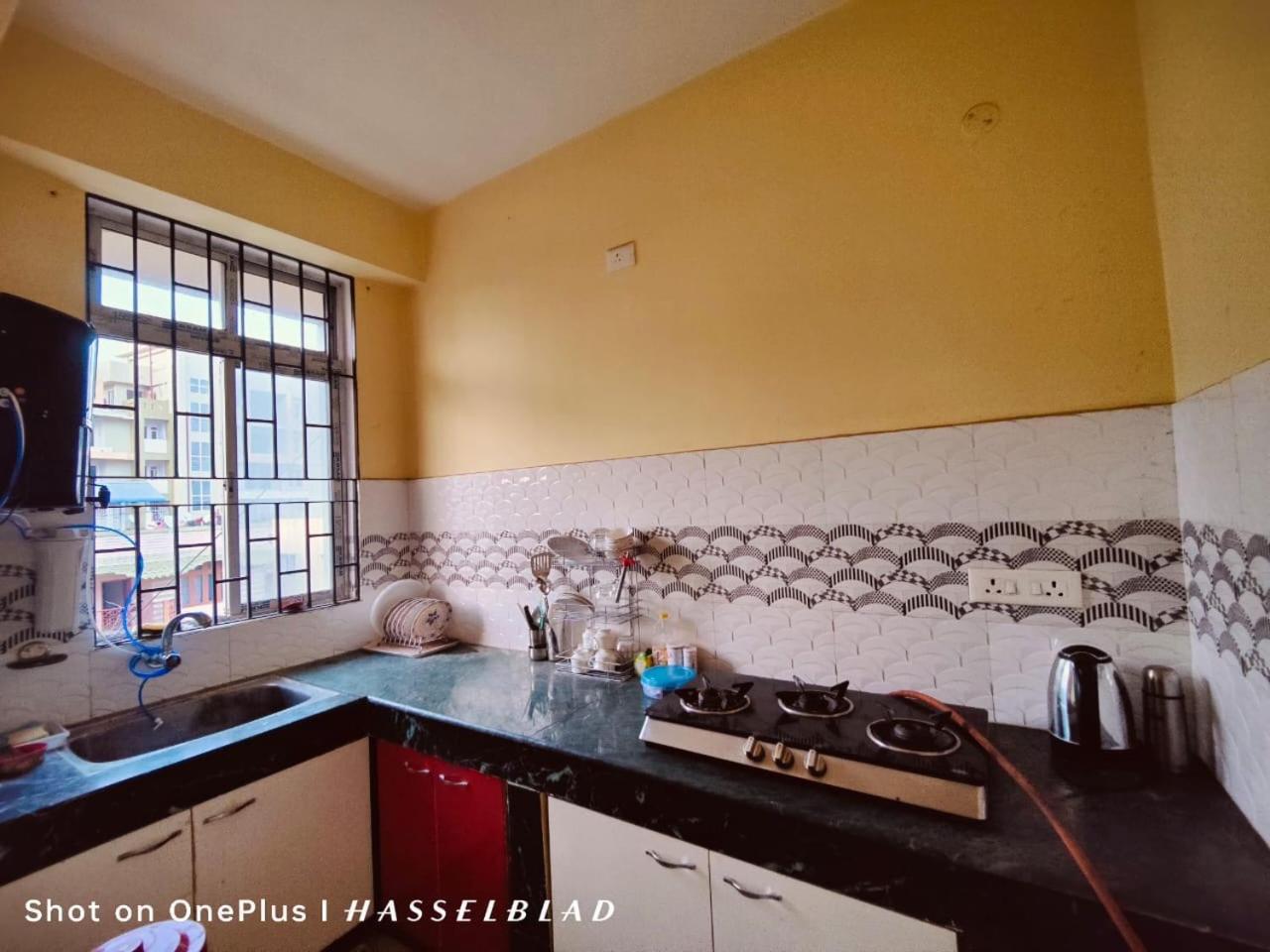 Dreams Abode Studio Apartment Гувахати Экстерьер фото