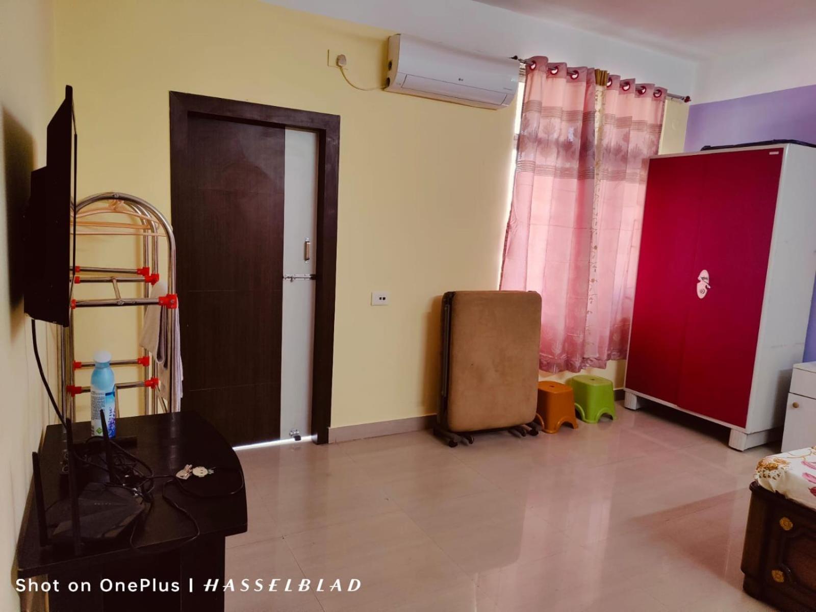 Dreams Abode Studio Apartment Гувахати Экстерьер фото