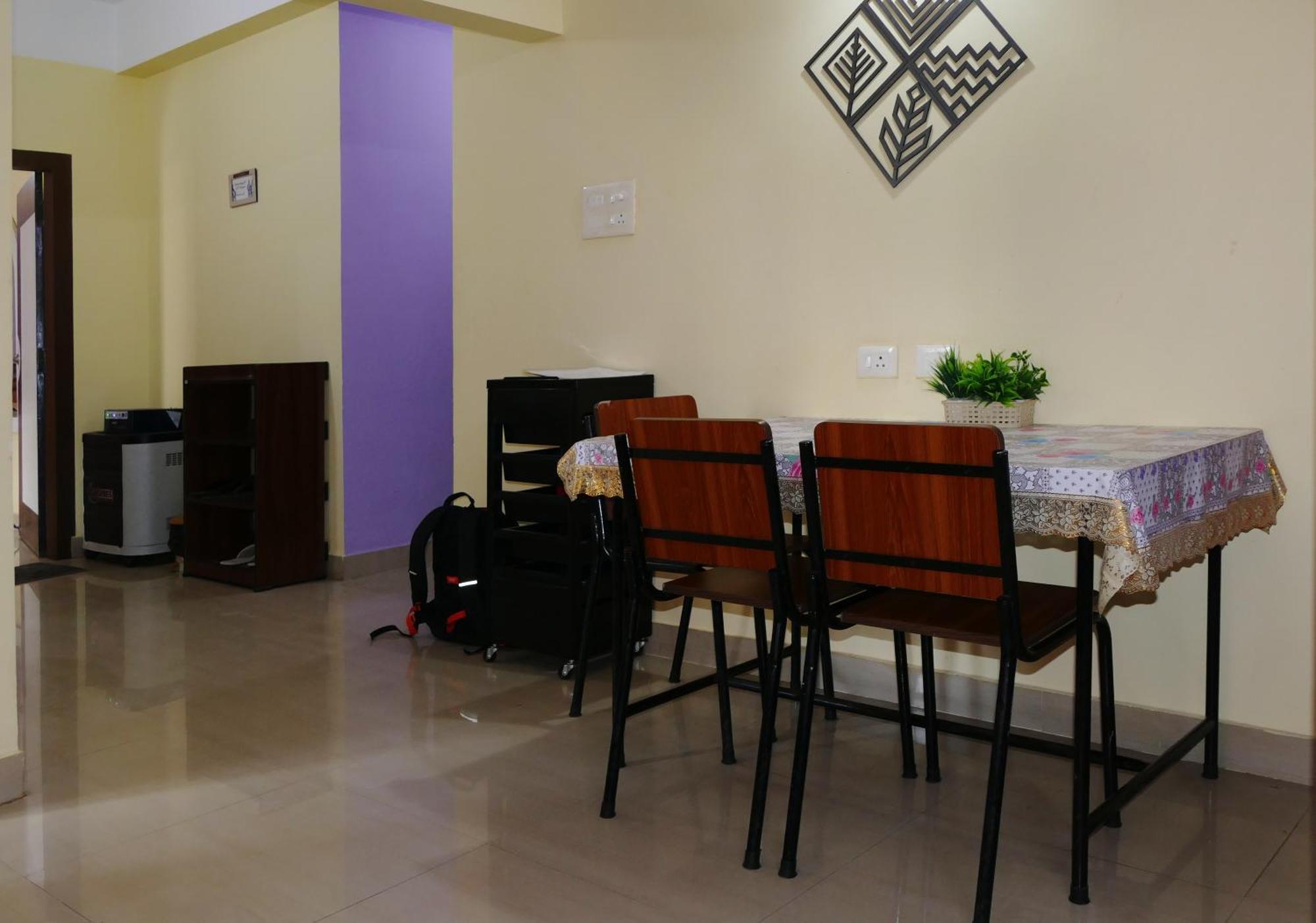 Dreams Abode Studio Apartment Гувахати Экстерьер фото