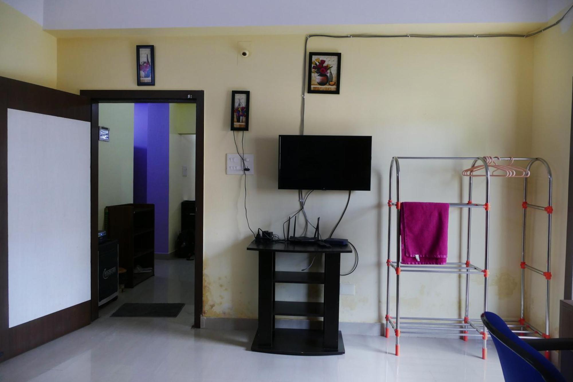 Dreams Abode Studio Apartment Гувахати Экстерьер фото